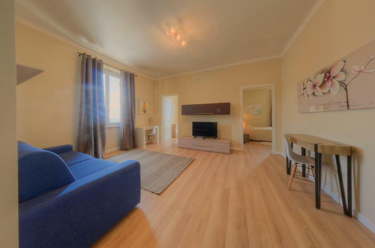Blu Sea Apartments Pietra Ligure Exterior photo